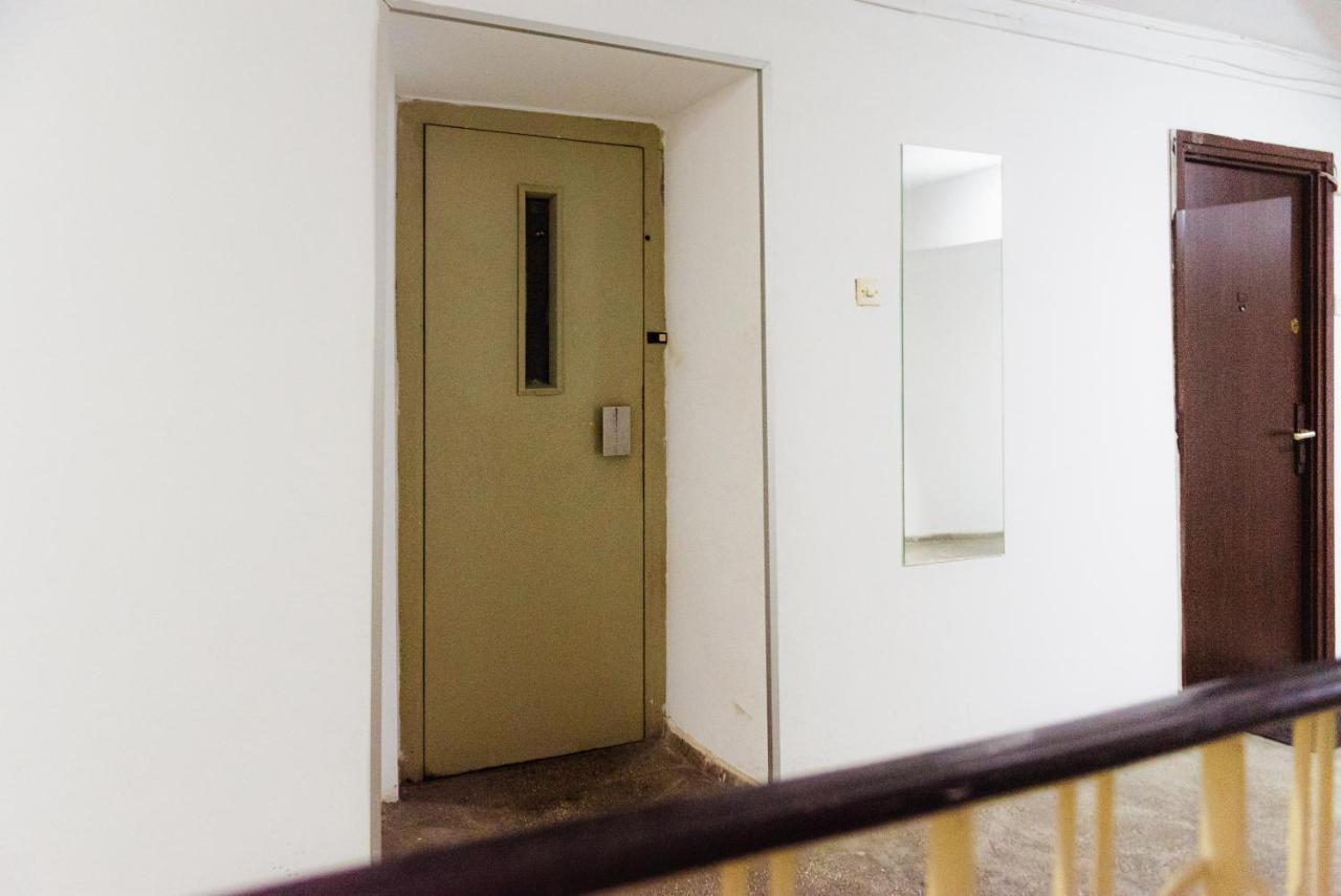 Apartament 2 Camere, Decomandat, In Zona Centrala Bukarest Eksteriør billede
